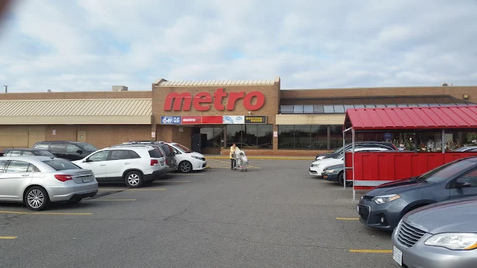 Metro 180 Sandalwood Pkwy E
